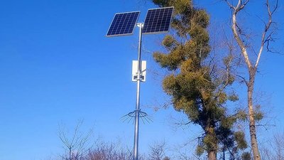 На Житомирщині в місті Коростишів почали встановлювати світлодіодні ліхтарі на сонячних батареях