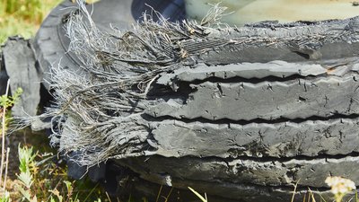 ДТП на Чернігівщині: на київській трасі перекинулася автівка, 5 людей в лікарні