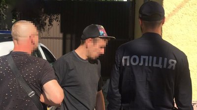 Закарпатця судитимуть за підозрою у збуті наркотиків і психотропів у громадських місцях