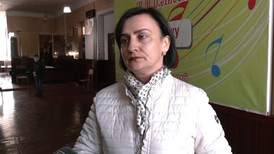 У Рівному протестували проти тимчасового переселення корпусу музшколи У Рівному протестували проти тимчасового переселення корпусу музшколи