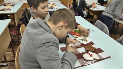 У Луцьку стартувала благодійна акція "Різдвяний пряник" У Луцьку стартувала благодійна акція "Різдвяний пряник"