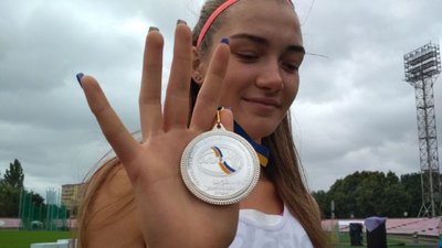 Біг під дощем: у Луцьку триває чемпіонат України з легкої атлетики Біг під дощем: у Луцьку триває чемпіонат України з легкої атлетики