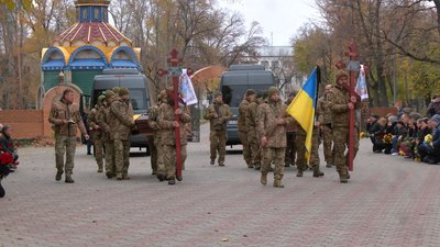 У Черкасах в останню путь провели двох військовослужбовців