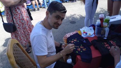 Херсонська команда ГО "Аутизм. Особливий Всесвіт" зібрала майже 3 тис. гривень для ЗСУ Херсонська команда ГО "Аутизм. Особливий Всесвіт" зібрала майже 3 тис. гривень для ЗСУ