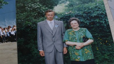 Андрій Хованський з мамою Тамарою