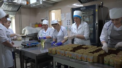 Великодні паски та обереги для захисників України виготовили у 31 дитсадку Житомира Великодні паски та обереги для захисників України виготовили у 31 дитсадку Житомира