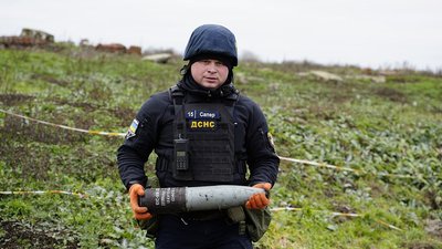 На Миколаївщині піротехніки обстежили понад тисячу гектарів території та виявили 6 842 боєприпаси На Миколаївщині піротехніки обстежили понад тисячу гектарів території та виявили 6 842 боєприпаси