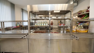 Тернопільська школа отримала нове кухонне обладнання