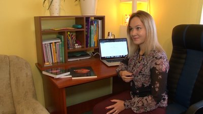 Щоб допомогти школярам вдало скласти іспити: черкащанка написала посібник з української мови