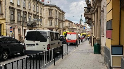 На Львівщині приватні перевізники скасують пільговий проїзд, але ціни не підніматимуть