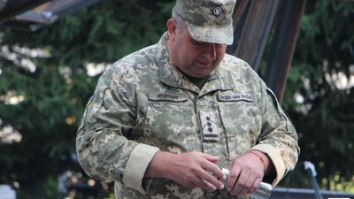 У Вінниці військові заклали капсулу часу для майбутніх авіаторів У Вінниці військові заклали капсулу часу для майбутніх авіаторів