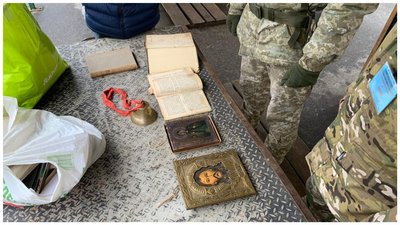 На Луганщині через КПВВ чоловік намагався провезти предмети старовини