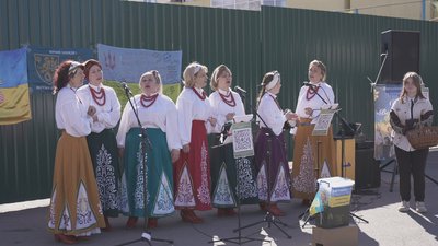 Щоб настрій підняти й зібрати гроші для ЗСУ: у Вінниці провели благодійний концерт Щоб настрій підняти й зібрати гроші для ЗСУ: у Вінниці провели благодійний концерт