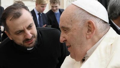 Представники комісії УГКЦ у справах молоді зустрілися з Папою Франциском Представники комісії УГКЦ у справах молоді зустрілися з Папою Франциском