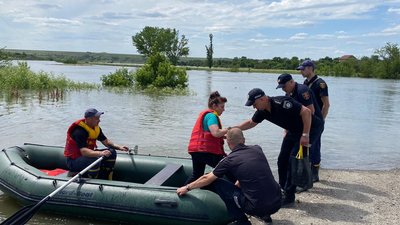 Внаслідок повені на Херсонщині спостерігається критичне підняття рівня води у річці Інгулець Внаслідок повені на Херсонщині спостерігається критичне підняття рівня води у річці Інгулець