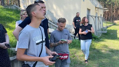 На Полтавщині вчителі навчаються керувати дронами
