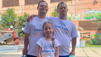 Херсонці долучились до Всеукраїнської олімпійської руханки Херсонці долучились до Всеукраїнської олімпійської руханки