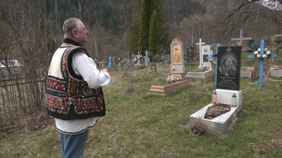 "Гуцулка з люлькою". Як віднайти предків за одним фото "Гуцулка з люлькою". Як віднайти предків за одним фото