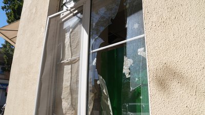 Херсон, обстріли, серпень 2025, скло, вікно