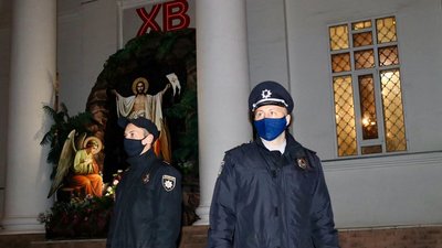 На Херсонщині понад п'ять тисяч вірян відвідали храми на Великдень, - поліція На Херсонщині понад п'ять тисяч вірян відвідали храми на Великдень, - поліція