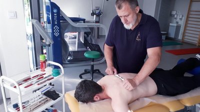 &quot;Багато хронічних хвороб загострилися&quot;: у Полтавській лікарні волонтери роблять масажі пацієнтам