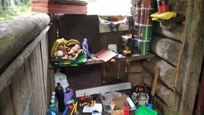 Прикарпатські волонтери відремонтували туристичний притулок у Ґорґанах Прикарпатські волонтери відремонтували туристичний притулок у Ґорґанах