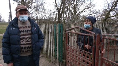 Родина Котів з Рівненщини прихистила у себе півсотні собак Родина Котів з Рівненщини прихистила у себе півсотні собак
