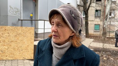 "Сьогодні був невимовний жах". Жителі Краматорська розказали про удар півтонною бомбою по середмістю "Сьогодні був невимовний жах". Жителі Краматорська розказали про удар півтонною бомбою по середмістю