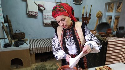 Співробітниці музею розповіли як здавна готували кутю на Тернопільщини Співробітниці музею розповіли як здавна готували кутю на Тернопільщини