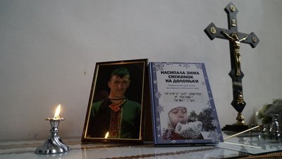 У Харкові прощаються з Володимиром Вакуленком, якого вбили російські військові У Харкові прощаються з Володимиром Вакуленком, якого вбили російські військові
