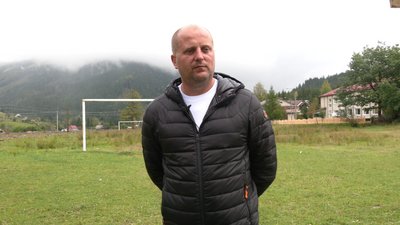 Ярослав Мельник, вчитель фізкультури та друг Юрія Максимчука Ярослав Мельник, вчитель фізкультури та друг Юрія Максимчука