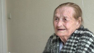 Пневмонія та 30% ураження легень: від коронавірусу вилікувалась 100-річна чернівчанка