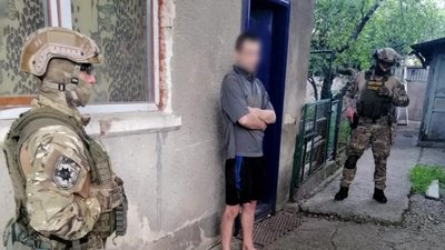 Прикарпатські правоохоронці викрили подружжя, яке розповсюджувало наркотики Прикарпатські правоохоронці викрили подружжя, яке розповсюджувало наркотики