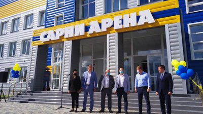 Рівненщині відкрили спорткомплекс "Сарни-Арена" Рівненщині відкрили спорткомплекс "Сарни-Арена"
