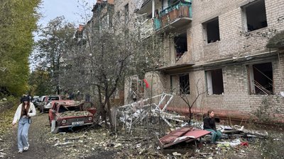 Слов'янськ після бомбового удару по місту вночі 17 жовтня