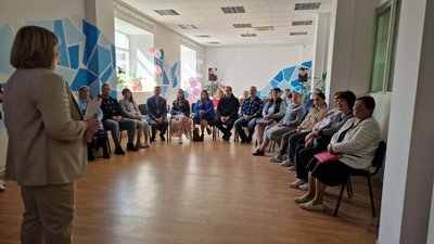 "Плакали навіть чоловіки": у Черкасах організували свято для названих батьків "Плакали навіть чоловіки": у Черкасах організували свято для названих батьків