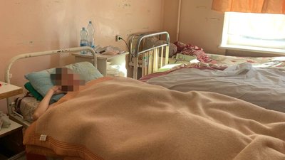 У лікарні Кривого Рогу рятують двох жінок, що потрапили під обстріл армії РФ у Зеленодольську