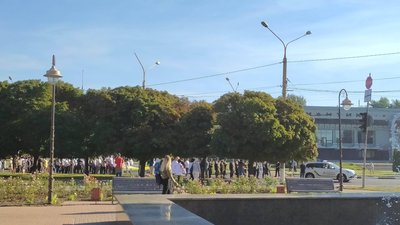 Урочистості до Дня прапора у Сумах (ФОТОРЕПОРТАЖ) Урочистості до Дня прапора у Сумах (ФОТОРЕПОРТАЖ)