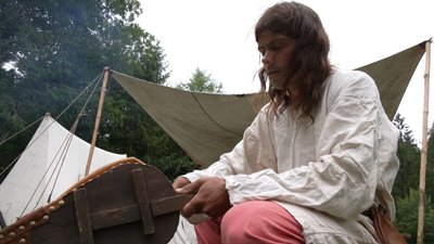 Учасники фестивалю відтворили особливості життя у Х-ХV ст. Учасники фестивалю відтворили особливості життя у Х-ХV ст.