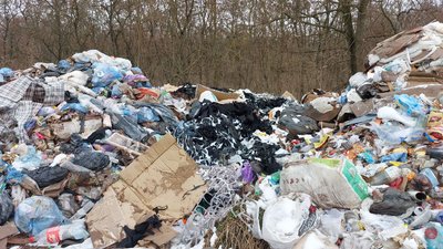 Жителі села на Роменщині проти утворення сміттєзвалища Жителі села на Роменщині проти утворення сміттєзвалища