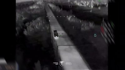 Ударні БпЛА "Чаклун" спалили транспорт РФ і позицію запуску "Молній"