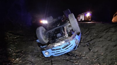 На Вінниччині зіткнулися "ЗІЛ" та іномарка. Водій позашляховика загинув