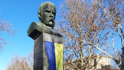 Херсонці в День Соборності помолились за мир та єдність в Україні Херсонці в День Соборності помолились за мир та єдність в Україні