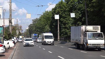 «Увага! Спецсигнал»: у Чернігові перевірили чи пропускають водії спецтранспорт з маячками