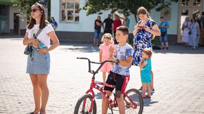 В Ужгороді з концертом виступив оркестр 128-ї гірсько-штурмової Закарпатської бригади В Ужгороді з концертом виступив оркестр 128-ї гірсько-штурмової Закарпатської бригади