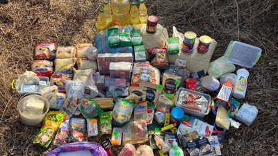 Жив у лісі та ховав викрадені речі у наметі. На Херсонщині взяли під варту підозрюваного у крадіжках Жив у лісі та ховав викрадені речі у наметі. На Херсонщині взяли під варту підозрюваного у крадіжках