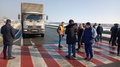 На Житомирщині протестувальники перекривають трасу Київ-Чоп (ОНОВЛЮЄТЬСЯ)