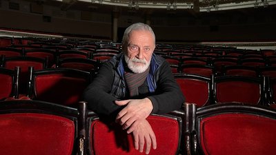 головний режисер Олег Мосійчук головний режисер Олег Мосійчук