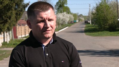 "Мертві бджоли не гудуть": на Рівненщині вивчають причину мору роїв "Мертві бджоли не гудуть": на Рівненщині вивчають причину мору роїв