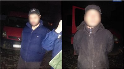 Двоє ужгородців намагались вкрасти бруківку